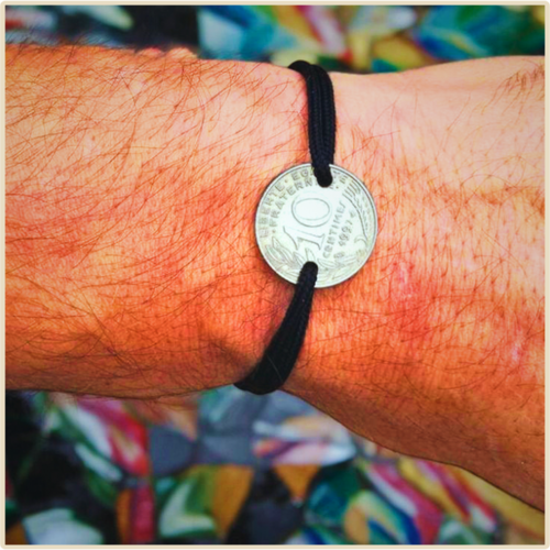 🖤 Bracelet “Petite Marianne Noir” – Le classique chic (1962–2000)