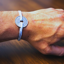 Charger l'image dans la galerie, 💫 Bracelet “Grand Lindauer” – L’audace française
