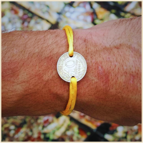 🧡 Bracelet “Petite Marianne Orange” – La touche solaire des années 70 (1962–2000)