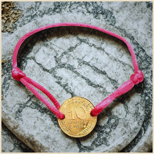 💗 Bracelet “Petite Marianne Rose Poudré” – La douceur des années 60 (1962–2000)