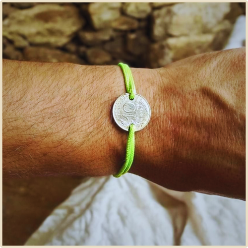 🌿 Bracelet “Petite Marianne Vert Anis” – L’élégance nature (1962–2000)